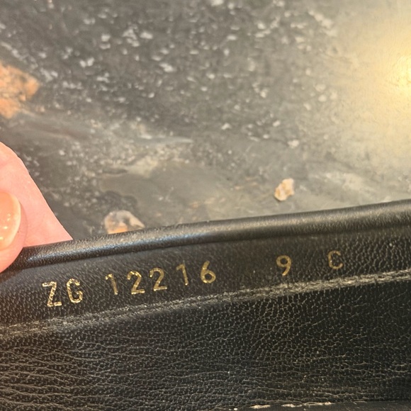 Salvatore Ferragamo Black Leather Gancini Loafers Women’s US 9C - Picture 8 of 9